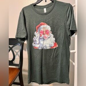 NWT Hippie Santa Christmas Holiday Bella Canvas Dark Gray T-Shirt